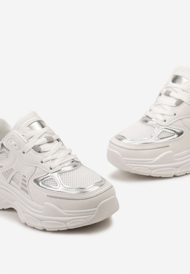 Renee - Białe Sneakersy z Siateczkowymi i Metalicznymi Wstawkami Telarisa. Kolor: biały