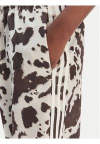 Adidas - adidas Spodnie dresowe Satin KA2668 Brązowy Wide Leg. Kolor: brązowy. Materiał: syntetyk #3