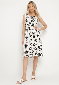 Born2be - Biała Sukienka w Kwiaty o Rozkloszowanym Kroju na Szerokich Ramiączkach Naivoriel. Okazja: na co dzień. Typ kołnierza: dekolt w serek. Kolor: biały. Materiał: zamsz. Długość rękawa: na ramiączkach. Wzór: kwiaty. Typ sukienki: rozkloszowane. Styl: elegancki, casual #5