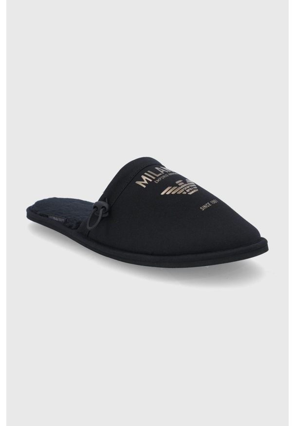 EA7 Emporio Armani Kapcie kolor czarny. Kolor: czarny