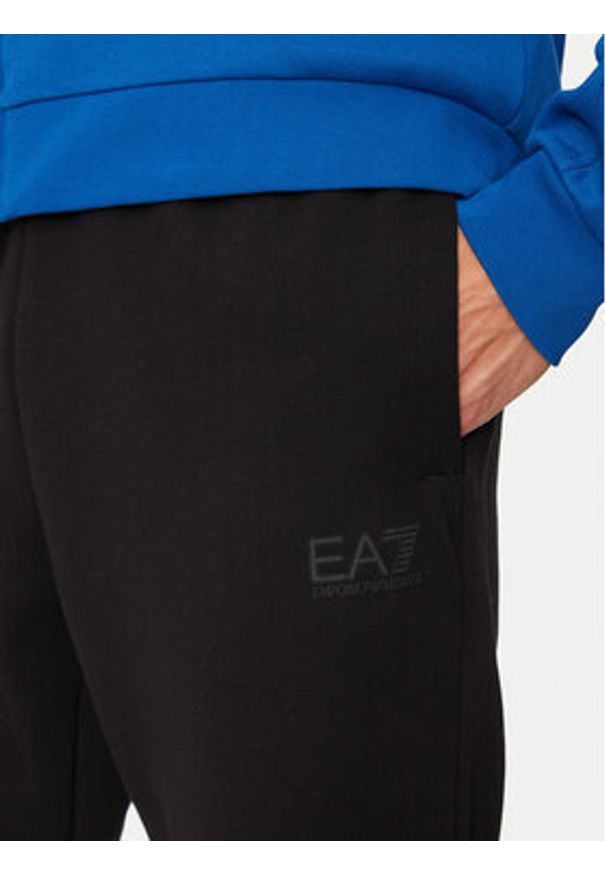EA7 Emporio Armani Dres 6DPV66 PJVTZ 25BJ Niebieski Regular Fit. Kolor: niebieski. Materiał: bawełna