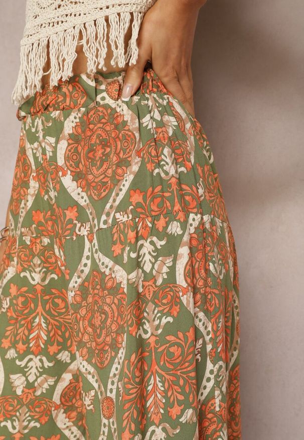 Renee - Zielono-Pomarańczowe Spodnie z Wiskozy z Szerokimi Nogawkami High Waist Wykończone Gumką w Talii Risettasmi. Stan: podwyższony. Kolor: zielony. Materiał: wiskoza. Sezon: lato