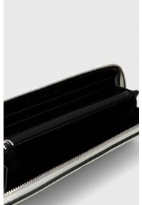 Calvin Klein Jeans portfel damski kolor zielony. Kolor: zielony #5