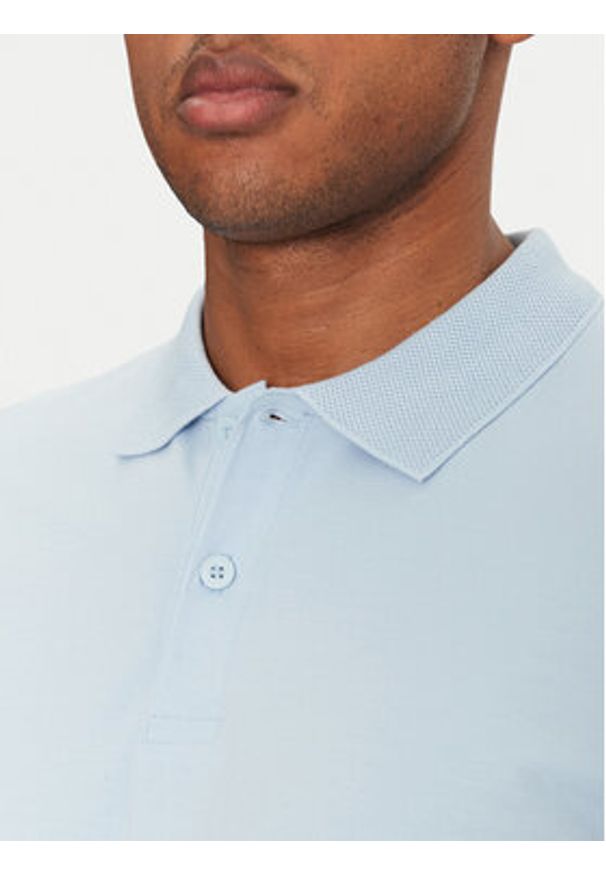 Jack & Jones Polo Jaxon 12268227 Błękitny Regular Fit. Typ kołnierza: polo. Kolor: niebieski. Materiał: bawełna