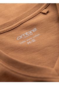 Ombre Clothing - Męska klasyczna bawełniana koszulka z dekoltem w serek BASIC – brązowa V9 - Rozmiar: XXL. Typ kołnierza: dekolt w serek. Kolor: brązowy. Materiał: bawełna. Styl: klasyczny #8