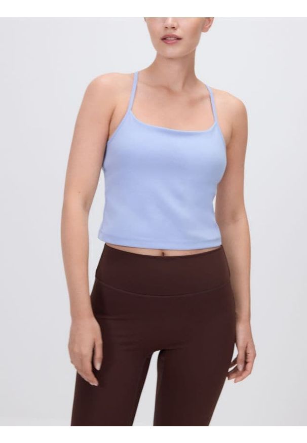 Reserved - Sportowy top - jasnoniebieski. Kolor: niebieski. Materiał: dzianina. Długość: krótkie. Styl: sportowy