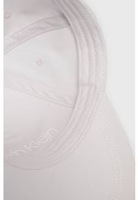 Calvin Klein Czapka z daszkiem kolor szary z aplikacją. Kolor: szary. Materiał: bawełna. Wzór: aplikacja