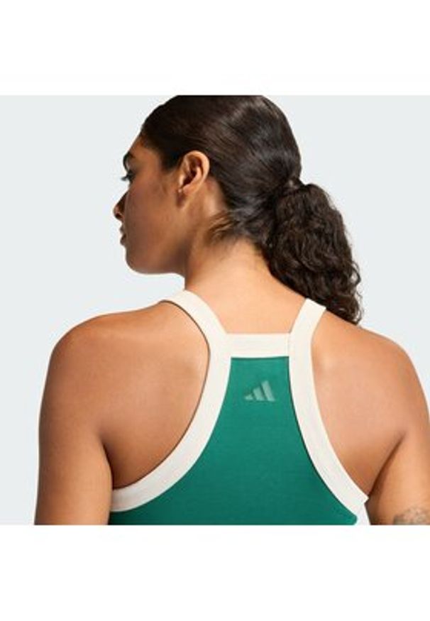 Adidas - adidas Top Seasonal Essentials Colorpop JZ0195 Zielony Slim Fit. Kolor: zielony. Materiał: bawełna