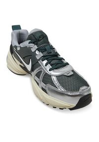 Nike Sneakersy V2K Run HJ4497 300 Zielony. Kolor: zielony. Materiał: materiał. Sport: bieganie #6