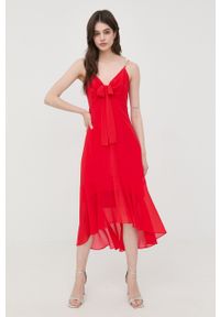 Morgan sukienka kolor czerwony midi rozkloszowana. Kolor: czerwony. Materiał: tkanina. Długość rękawa: na ramiączkach. Typ sukienki: rozkloszowane. Długość: midi #2