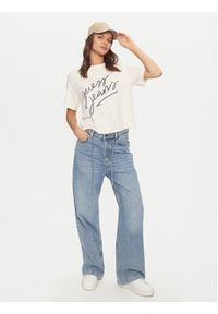 Guess Jeans T-Shirt W4BI54 K8HM0 Écru Boxy Fit. Materiał: bawełna