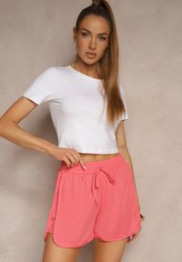 Renee - Różowe Szorty z Luźnymi Nogawkami i Gumką w Pasie Miloriela. Okazja: na spacer. Kolor: różowy. Sezon: lato. Styl: elegancki