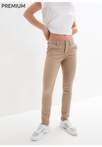 bonprix - Spodnie twillowe Essential w fasonie z 4 kieszeniami, Slim Fit. Kolor: beżowy. Materiał: bawełna