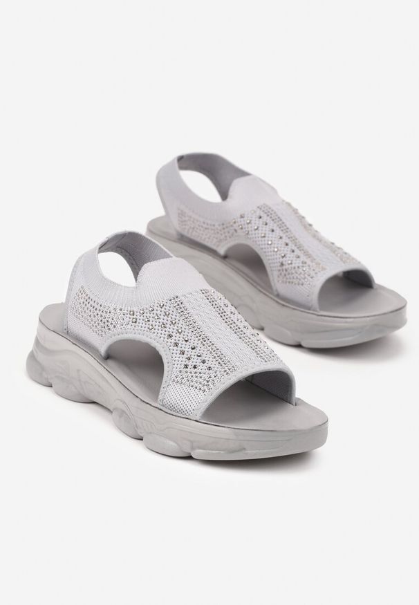Born2be - Szare Sandały Sportowe z Elastyczną Cholewką na Grubej Podeszwie Lirasette. Okazja: na co dzień, na spacer. Kolor: szary. Materiał: jeans. Sezon: lato. Styl: sportowy