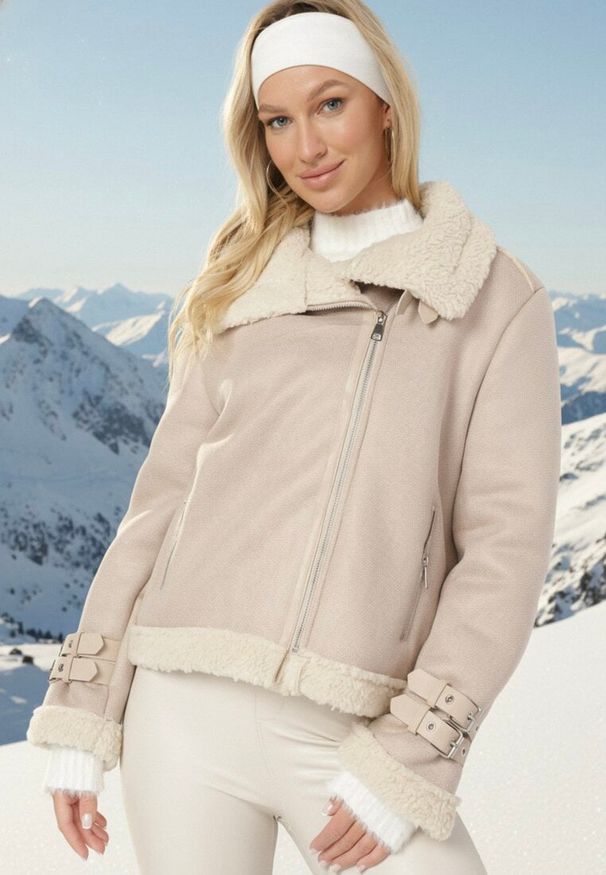 Born2be - Beżowa Kurtka Biker Ozdobiona Wstawkami z Futerka i Paskami Nonnie. Okazja: na co dzień. Kolor: beżowy. Materiał: futro. Długość rękawa: długi rękaw. Długość: długie. Wzór: aplikacja. Styl: klasyczny, casual, elegancki