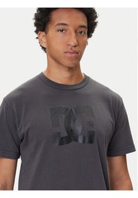 DC T-Shirt Star ADYZT05374 Czarny Regular Fit. Kolor: czarny. Materiał: bawełna