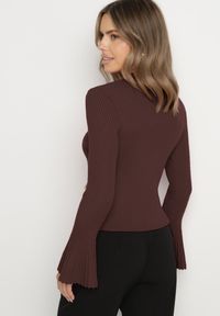 Born2be - Brązowy Kardigan z Wiskozą Ozdobiony Rozszerzanymi Rękawami i Guzikami Tiolenda. Okazja: na co dzień. Kolor: brązowy. Materiał: wiskoza. Wzór: aplikacja. Styl: casual, elegancki #5