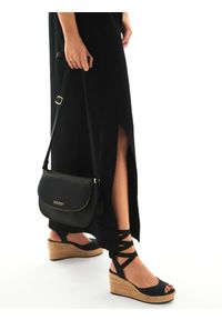 Kazar - Czarna torebka damska. Kolor: czarny. Materiał: skórzane. Styl: casual. Rodzaj torebki: na ramię #3