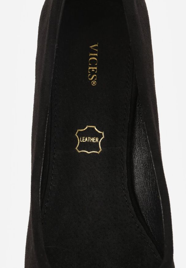 Renee - Czarne Czółenka na Słupku Ozdobione Kryształkami ze Skórzaną Wkładką Ovirora. Okazja: na spotkanie biznesowe. Kolor: czarny. Materiał: skóra. Wzór: aplikacja. Obcas: na słupku. Styl: wizytowy, klasyczny, biznesowy, elegancki