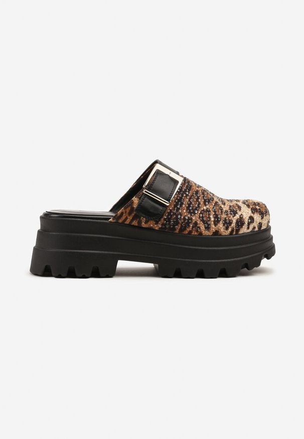 Born2be - Panterkowe Klapki Chodaki na Grubej Podeszwie z Paskiem z Klamrą Sorie. Okazja: na co dzień. Materiał: jeans. Styl: klasyczny, casual, elegancki