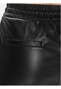 Marella Spodnie skórzane Floria 2337860339200 Czarny Regular Fit. Kolor: czarny. Materiał: syntetyk #4