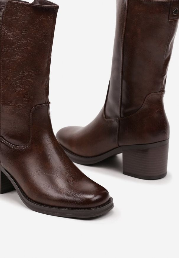 Born2be - Ciemnobrązowe Botki na Obcasie w Stylu Sztybletów z Lekkim Ociepleniem Terelle. Okazja: na co dzień. Kolor: brązowy. Materiał: jeans. Obcas: na obcasie. Styl: elegancki, casual. Wysokość obcasa: średni