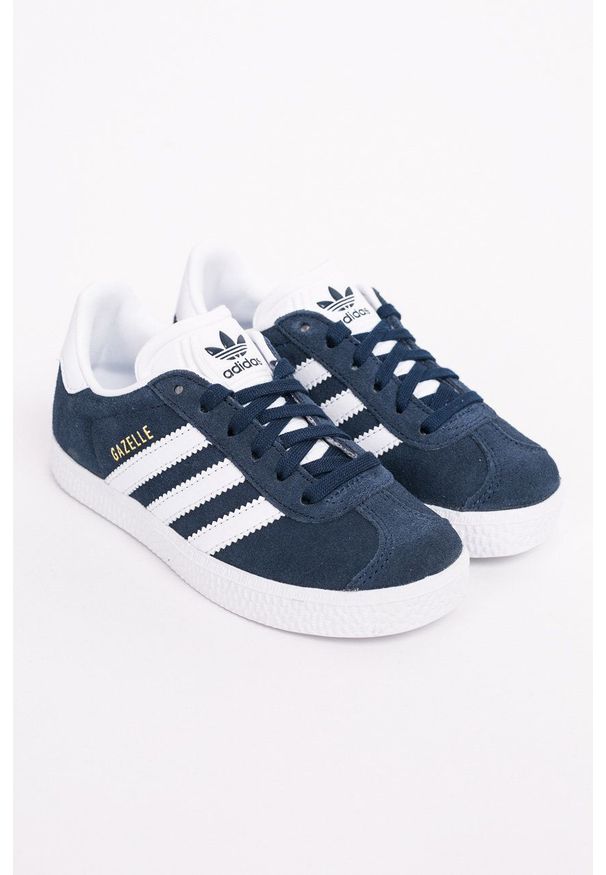 adidas Originals - Buty dziecięce Gazelle C. Nosek buta: okrągły. Zapięcie: sznurówki. Kolor: niebieski. Materiał: guma. Wzór: nadruk. Model: Adidas Gazelle