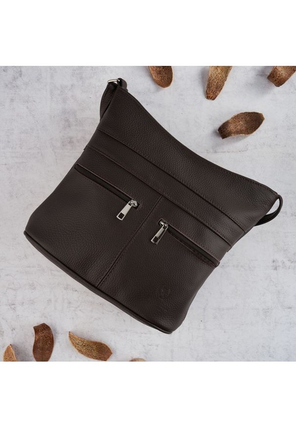 Listonoszka skórzana PAOLO PERUZZI Z-53-BR brązowa. Kolor: brązowy. Materiał: skórzane