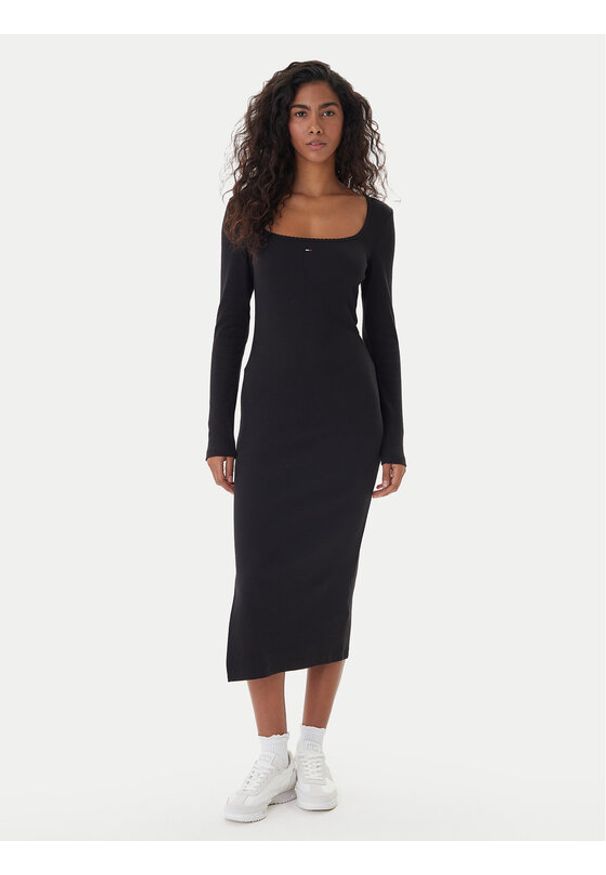 Tommy Jeans Sukienka codzienna DW0DW21915 Czarny Slim Fit. Okazja: na co dzień. Kolor: czarny. Materiał: syntetyk. Typ sukienki: proste. Styl: casual