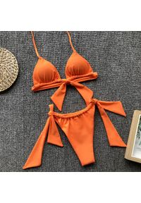 Intica - Bikini wiązane z regulacją na lato nad wodę Kelcy. Kolor: pomarańczowy. Materiał: materiał. Wzór: gładki