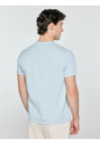 Big-Star - Koszulka męska bawełniana z subtelnym nadrukiem błękitna Wlader 400. Okazja: na co dzień. Kolor: niebieski. Materiał: bawełna. Wzór: nadruk. Styl: sportowy, klasyczny, casual #5