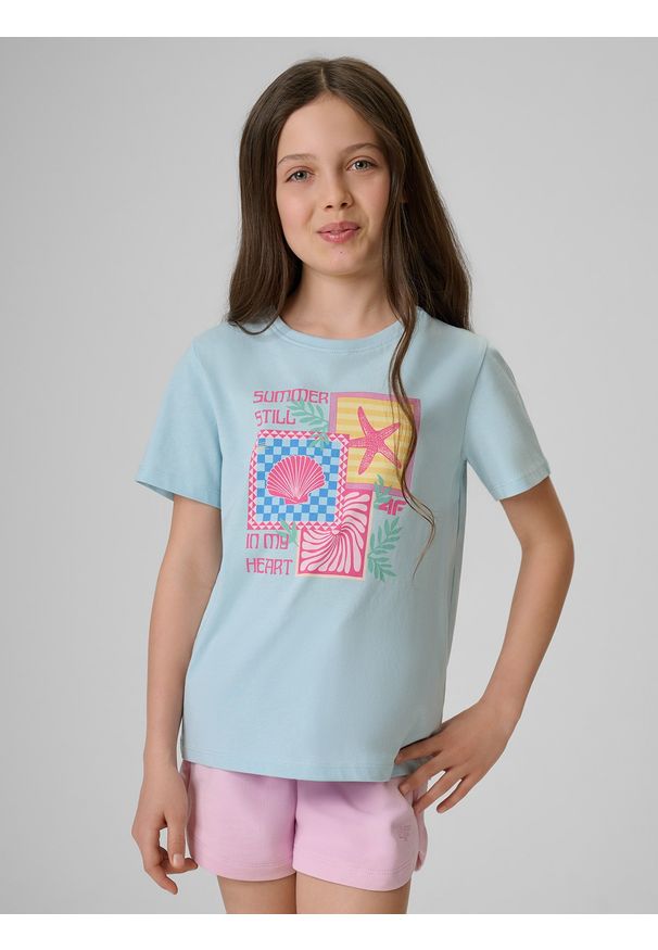 4f - 4F T-shirt regular z nadrukiem dziewczęcy - niebieski 134 (8-9 lat). Okazja: na uczelnię, na co dzień. Kolor: niebieski. Materiał: materiał, bawełna, dresówka, dzianina, skóra. Wzór: nadruk. Sezon: lato. Styl: klasyczny, casual