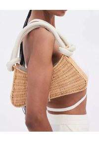 CULT GAIA - Beżowa torebka na ramię Reha. Kolor: beżowy. Materiał: bawełna. Wzór: aplikacja