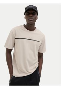 Jack & Jones T-Shirt Fusion 12273120 Beżowy Regular Fit. Kolor: beżowy. Materiał: syntetyk, bawełna #2