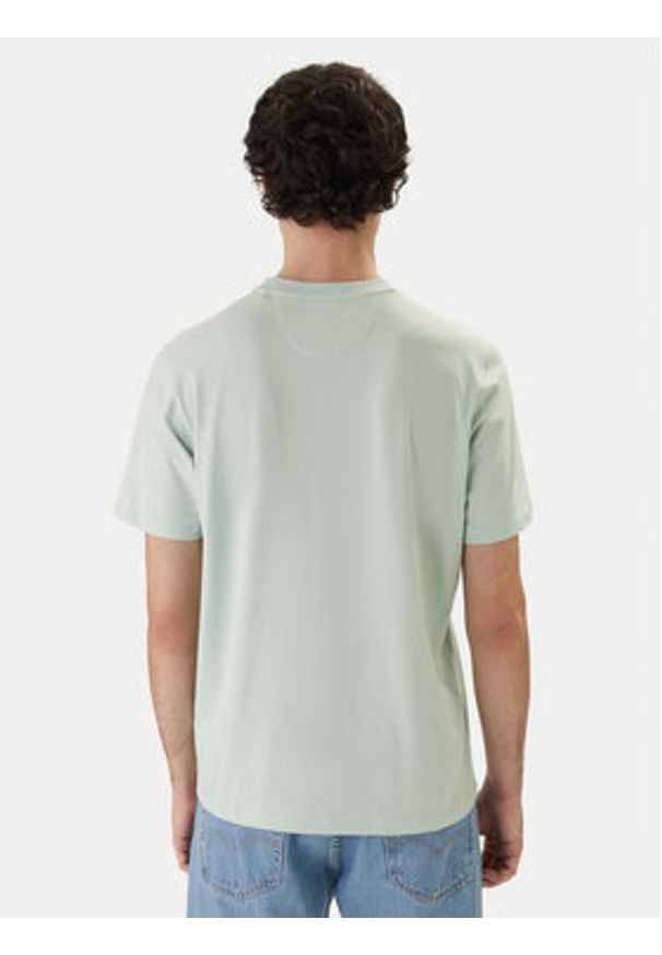 Guess T-Shirt GUESS x NORTH SAILS M6GI40 K3322 Zielony Regular Fit. Kolor: zielony. Materiał: bawełna