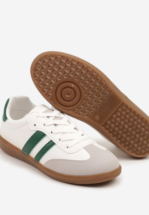 Born2be - Biało-Zielone Sneakersy w Stylu Tenisówek z Przeszyciami Tanilea. Okazja: do pracy. Kolor: biały. Sezon: wiosna