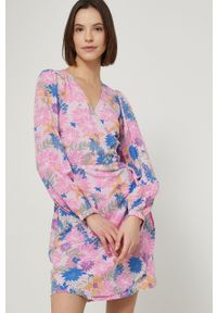 medicine - Medicine sukienka kolor różowy mini rozkloszowana. Kolor: różowy. Materiał: tkanina. Długość rękawa: długi rękaw. Długość: mini #2