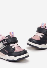 Born2be - Granatowe Botki Sportowe Lekko Ocielone z Zapięciem na Rzep Montara. Okazja: na uczelnię, na co dzień. Zapięcie: rzepy. Kolor: niebieski. Styl: sportowy