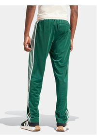 Adidas - adidas Spodnie dresowe IS1402 Zielony Regular Fit. Kolor: zielony. Materiał: syntetyk #4