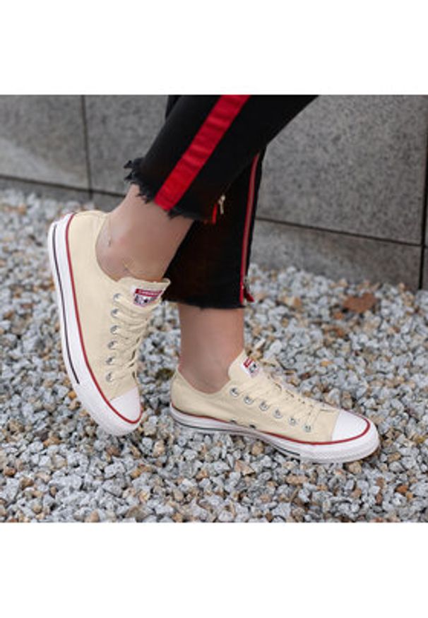 Converse Trampki Chuck Taylor All Star Ox 159485C Beżowy. Kolor: beżowy. Materiał: materiał