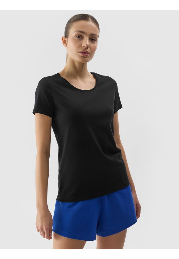 4f - 4F T-shirt regular gładki damski - czarny XS. Okazja: na co dzień. Kolor: czarny. Materiał: bawełna, jersey, dzianina. Długość rękawa: krótki rękaw. Długość: krótkie. Wzór: gładki. Sezon: lato. Styl: sportowy, klasyczny, casual