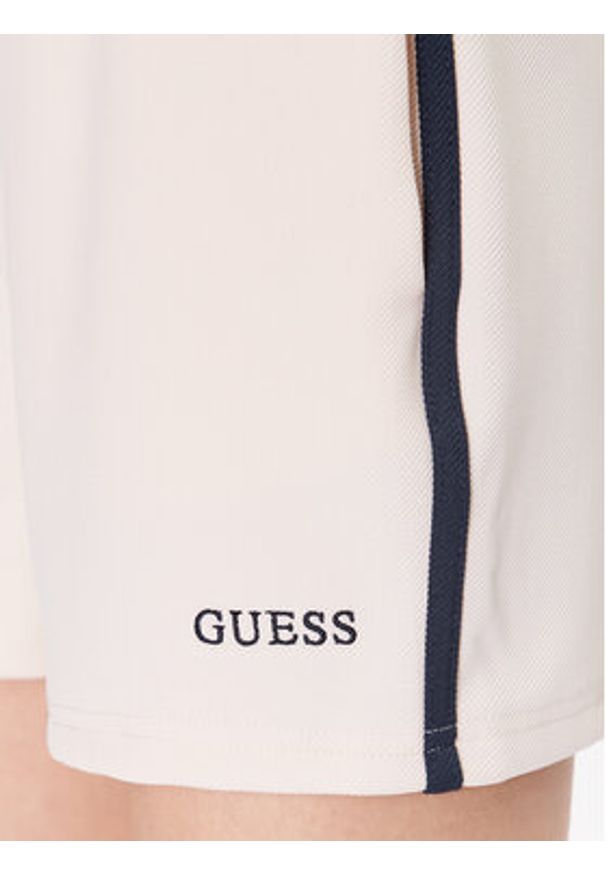 Guess Szorty sportowe Signature V3GD00 KBO62 Różowy Loose Fit. Kolor: różowy. Materiał: syntetyk
