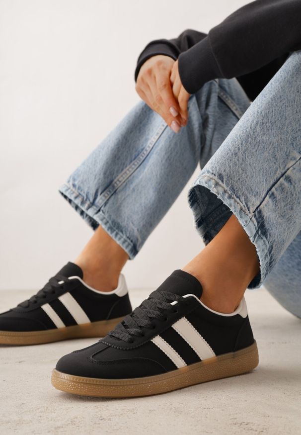 Born2be - Czarne Sneakersy na Kauczukowej Podeszwie z Geometrycznym Motywem Vikioria. Okazja: na co dzień. Kolor: czarny. Materiał: kauczuk. Wzór: geometria