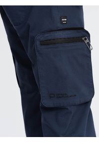 Ombre Clothing - Męskie spodnie JOGGERY z zapinanymi kieszeniami cargo - granatowe V5 OM-PAJO-0135 - XXL. Kolor: niebieski. Materiał: bawełna, tkanina, elastan, guma. Wzór: nadruk #6