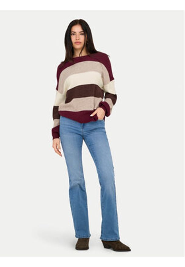 only - ONLY Sweter Atia 15220044 Fioletowy Regular Fit. Kolor: fioletowy. Materiał: wiskoza, syntetyk