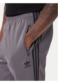 Adidas - adidas Spodnie dresowe adicolor Classics Beckenbauer JY1274 Szary Slim Fit. Kolor: szary. Materiał: syntetyk, bawełna #5