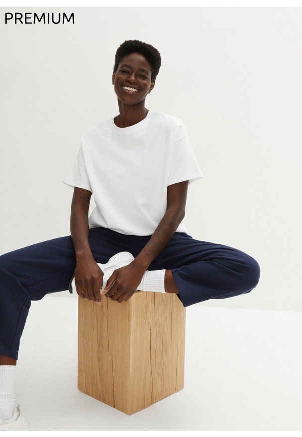 bonprix - T-shirt oversize z czystej, grubej bawełny organicznej. Kolor: biały. Materiał: bawełna
