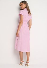 Born2be - Różowa Bawełniana Sukienka Koszulowa z Materiałowym Paskiem w Talii Nelarinda. Typ kołnierza: kołnierzyk klasyczny. Kolor: różowy. Materiał: bawełna, materiał. Typ sukienki: koszulowe. Styl: elegancki, klasyczny #6