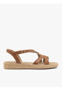 Ryłko - Jasnobrązowe sandały damskie na sznurkowym spodzie. Zapięcie: pasek. Kolor: brązowy. Materiał: skóra. Sezon: lato. Styl: street, klasyczny, wakacyjny #1