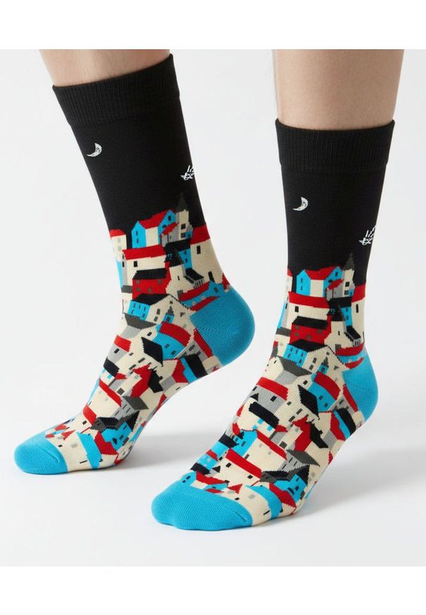 His Story - Tematyczne Skarpetki Bawełniane - Widok na Miasto. Kolor: wielokolorowy. Materiał: poliamid, bawełna, elastan